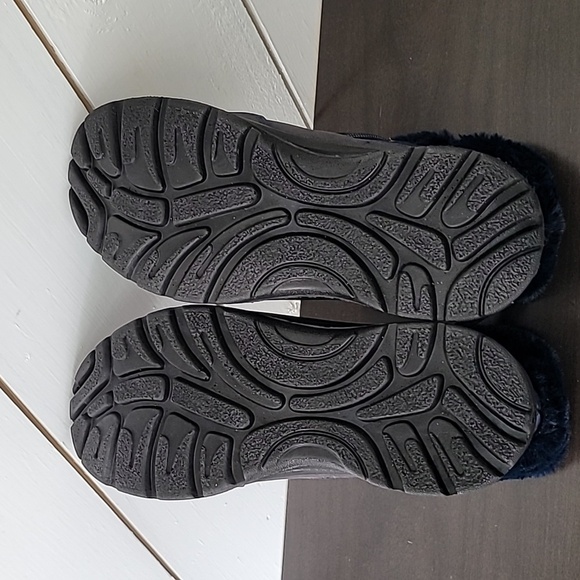 NEW Easy Street Frosty Waterproof Ankle Winter Boots Navy Size 6 Women's Fur - Picture 8 of 9